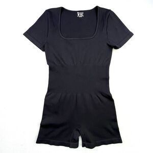 OQQ Exercise Romper Bodysuit Size L Black Ribbed One Piece Stretch Unitard